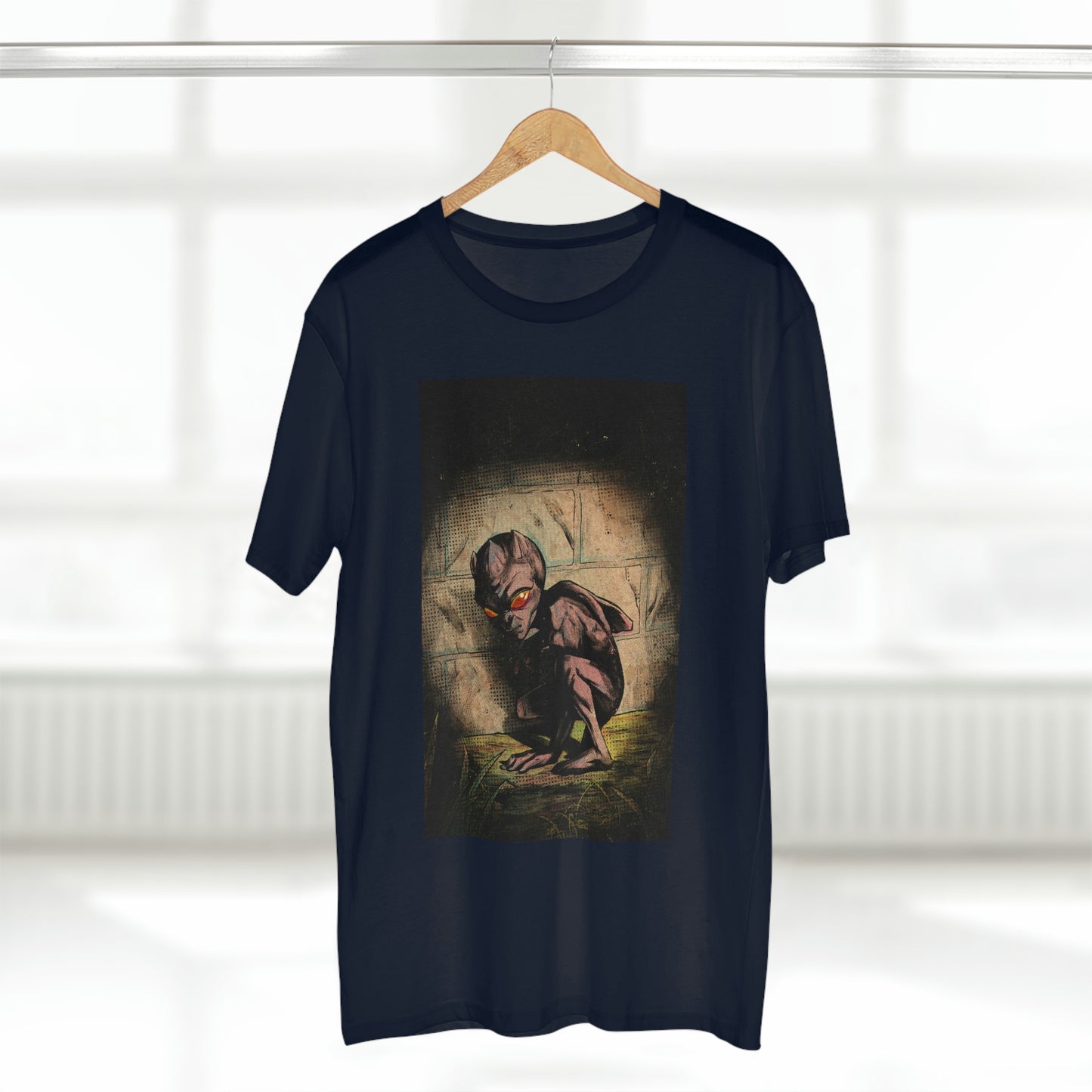 Varginha Graphic Tee